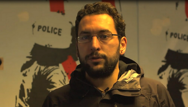 Α.Βραδής: Ο έλληνας που εμφανίζεται σε βίντεο που ανάρτησαν οι Anonymous