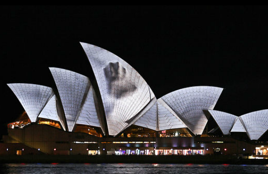 Σίδνεϊ | Απίστευτο video art πάνω στην Όπερα
