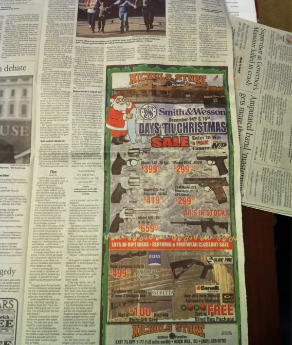 Διαφήμιση όπλων στο άρθρο για το μακελειό! 