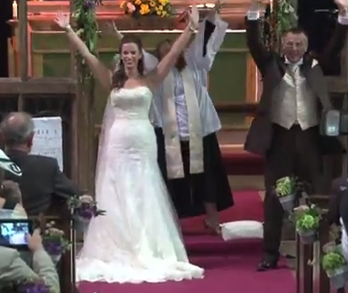 Η πιο dance εκδοχή ενός μυστηρίου γάμου! [video] 