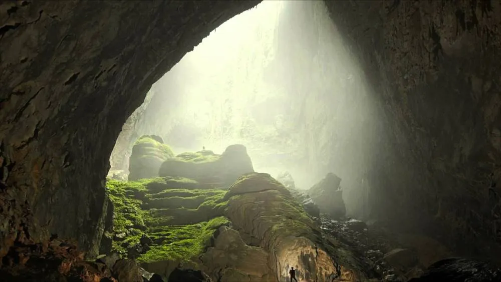 Ένα μοναδικό βίντεο από το μεγαλύτερο σπήλαιο του κόσμου!