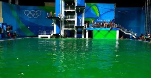 Ρίο 2016: Γιατί έγινε τελικά πράσινο το νερό της πισίνας;