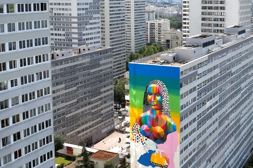 Μια Μόνα Λίζα 50 μετρών μεταμορφώνει ένα τοίχο στο Παρίσι σε καμβά τέχνης