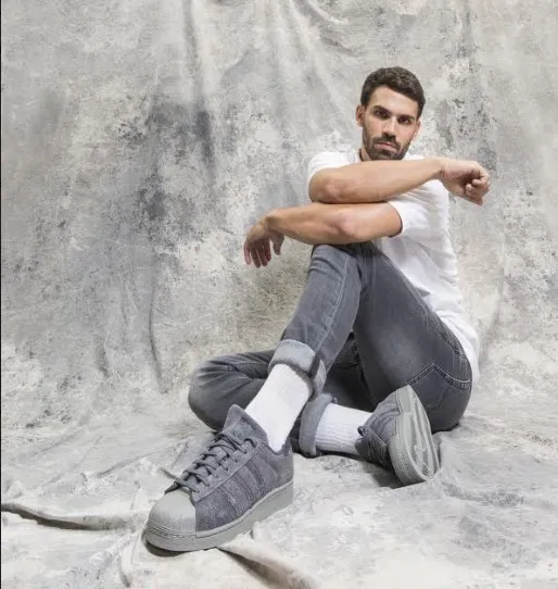 Tα adidas Originals μας παρουσιάζουν τη σύγχρονη γενιά του Superstar: Τα icons του αύριο