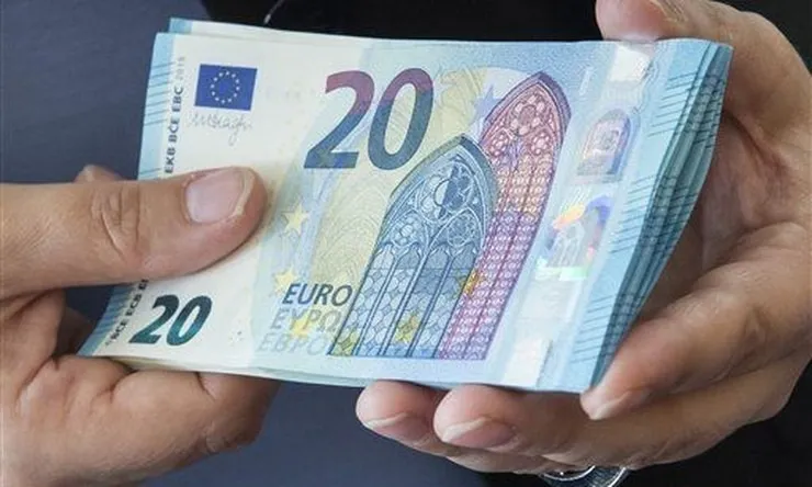 ΟΠΕΚΑ: Δείτε ποιες μητέρες δικαιούνται το επίδομα των 1.000 ευρώ