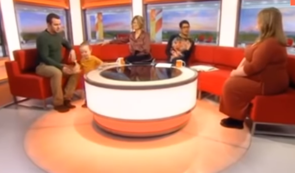 Ένας πιτσιρίκος προκαλεί... αναστάτωση σε ζωντανή εκπομπή του BBC!