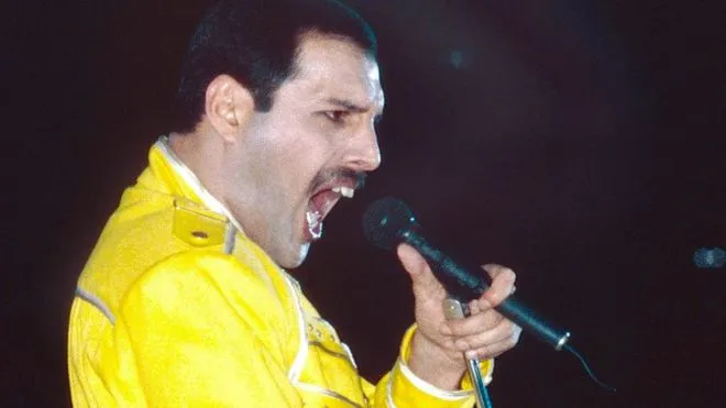 Το BBC βρήκε ένα ακυκλοφόρητο τραγούδι του Freddie Mercury και πρέπει να το ακούσεις!