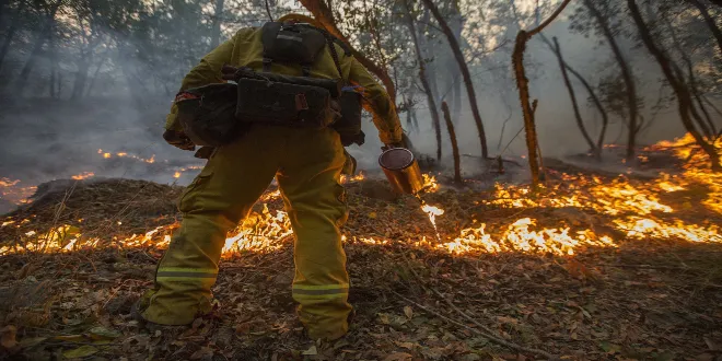 Πολύ υψηλός κίνδυνος πυρκαγιάς για αύριο Πέμπτη σε τρεις περιφέρειες της χώρας