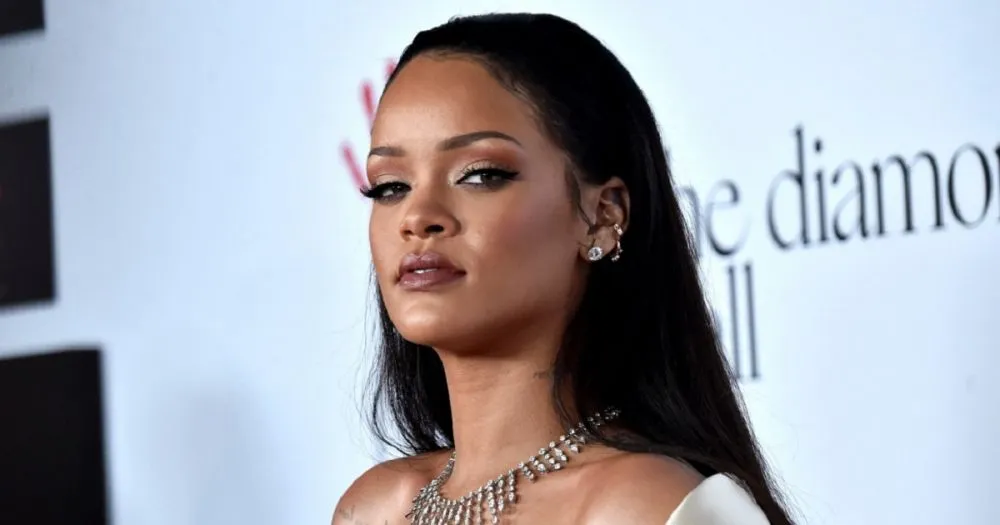 Η Rihanna απαντάει στον Donald Trump για τις πολύνεκρες επιθέσεις στις ΗΠΑ