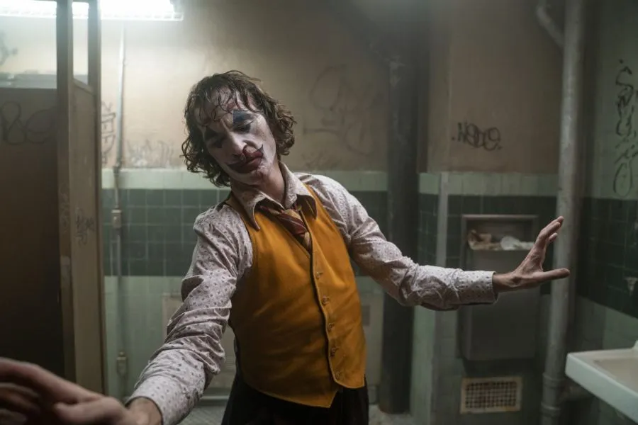 Ο Joker έρχεται στο θέατρο Παλλάς και μάντεψε ποιος θα τον υποδυθεί! (vid)