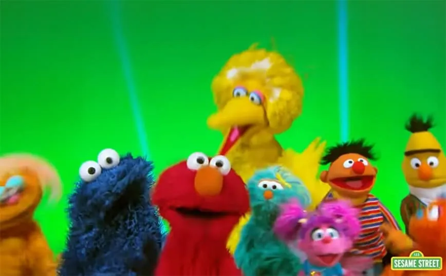To HBO Max «εξαφάνισε» σχεδόν 200 επεισόδια του «Sesame Street»